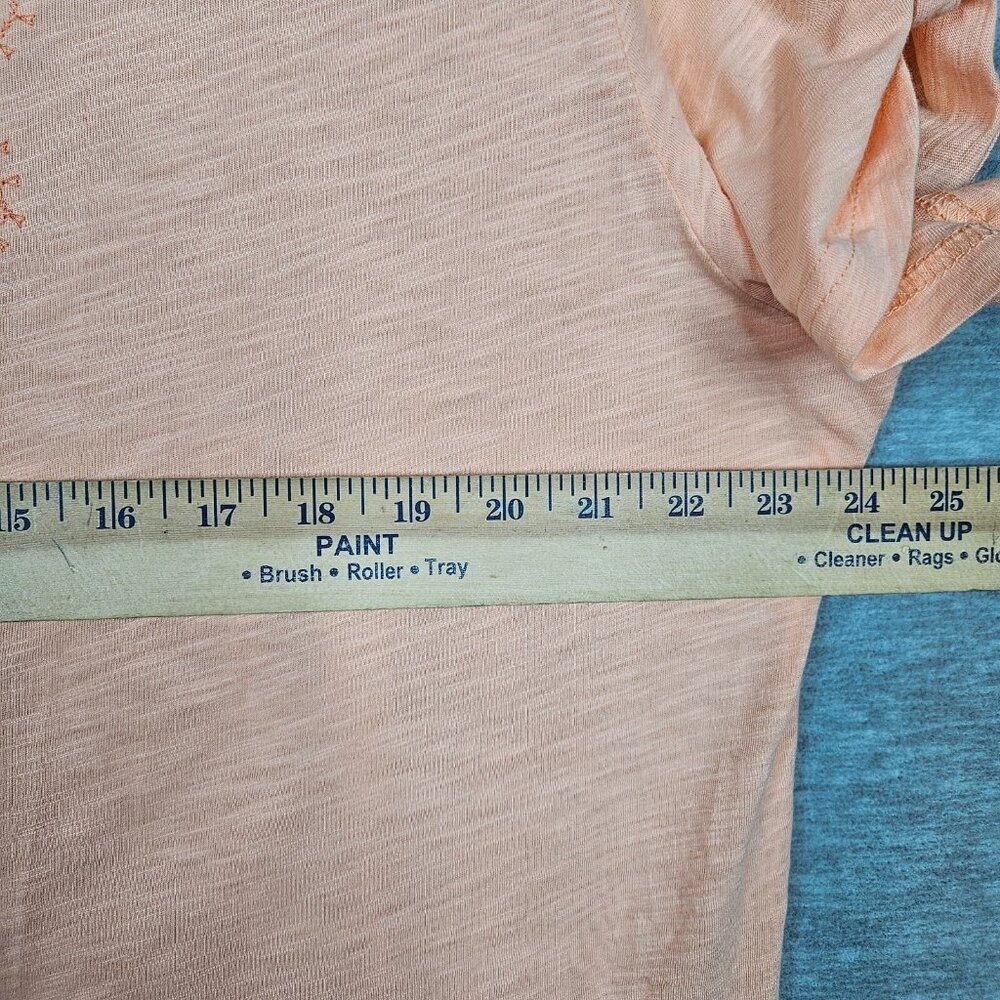Natural Reflections Women’s Peach Pink Embroidered V-neck Tee Size XL - Picture 3 of 6